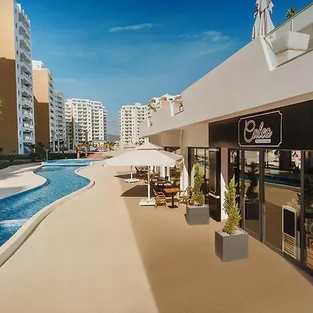 Apartment With Balcony & Pool View In Caesar *