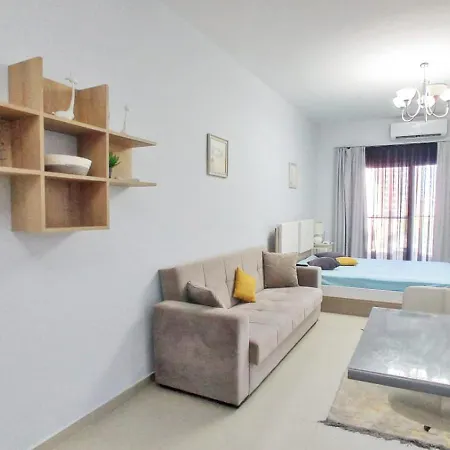 Caesar & Spa-studio With Balcony & Pool View * Agios Georgios (Famagusta)