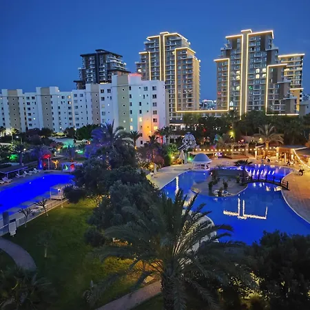 Caesar & Spa-studio With Balcony & Pool View Apartament Agios Georgios (Famagusta)